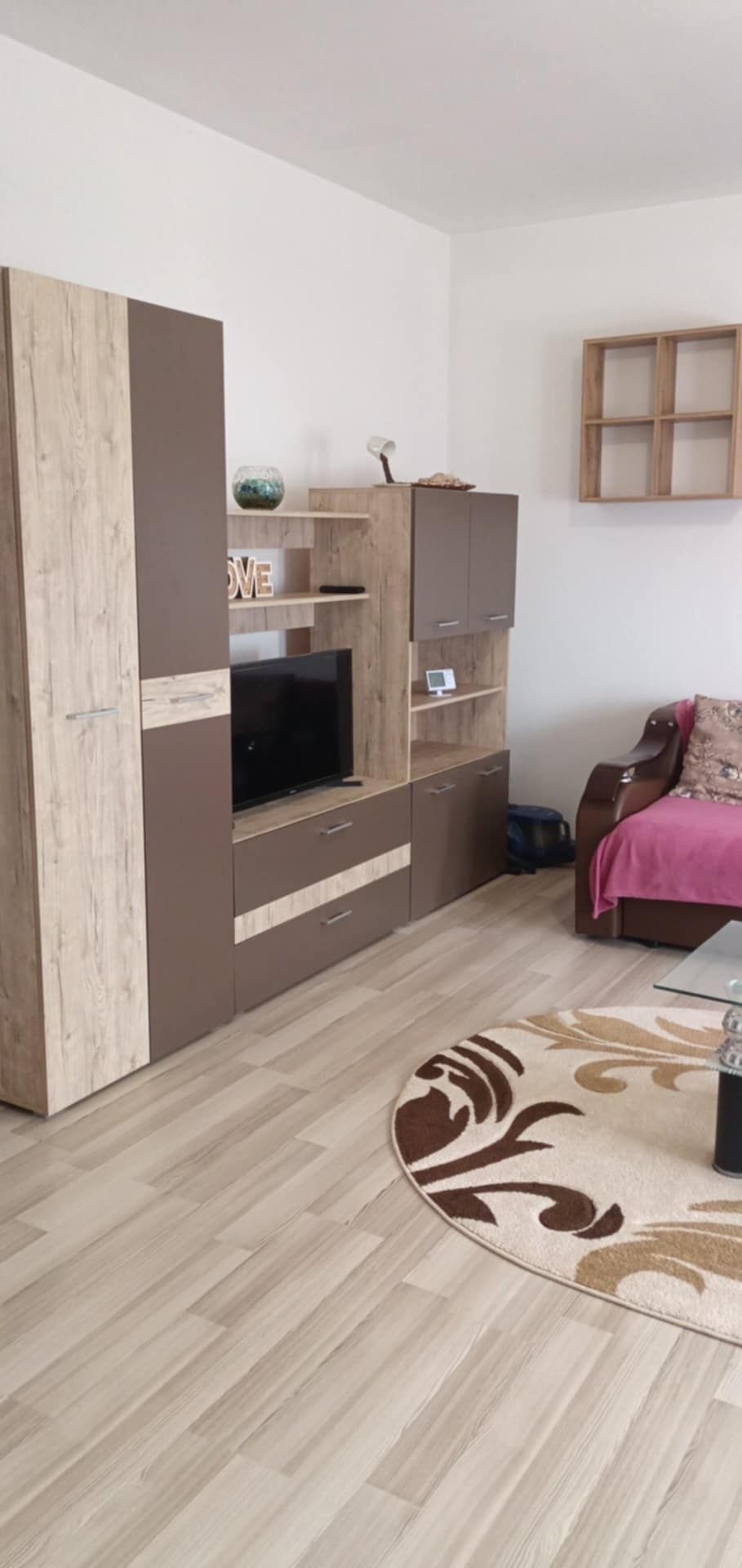 Inchiriez 2 camere