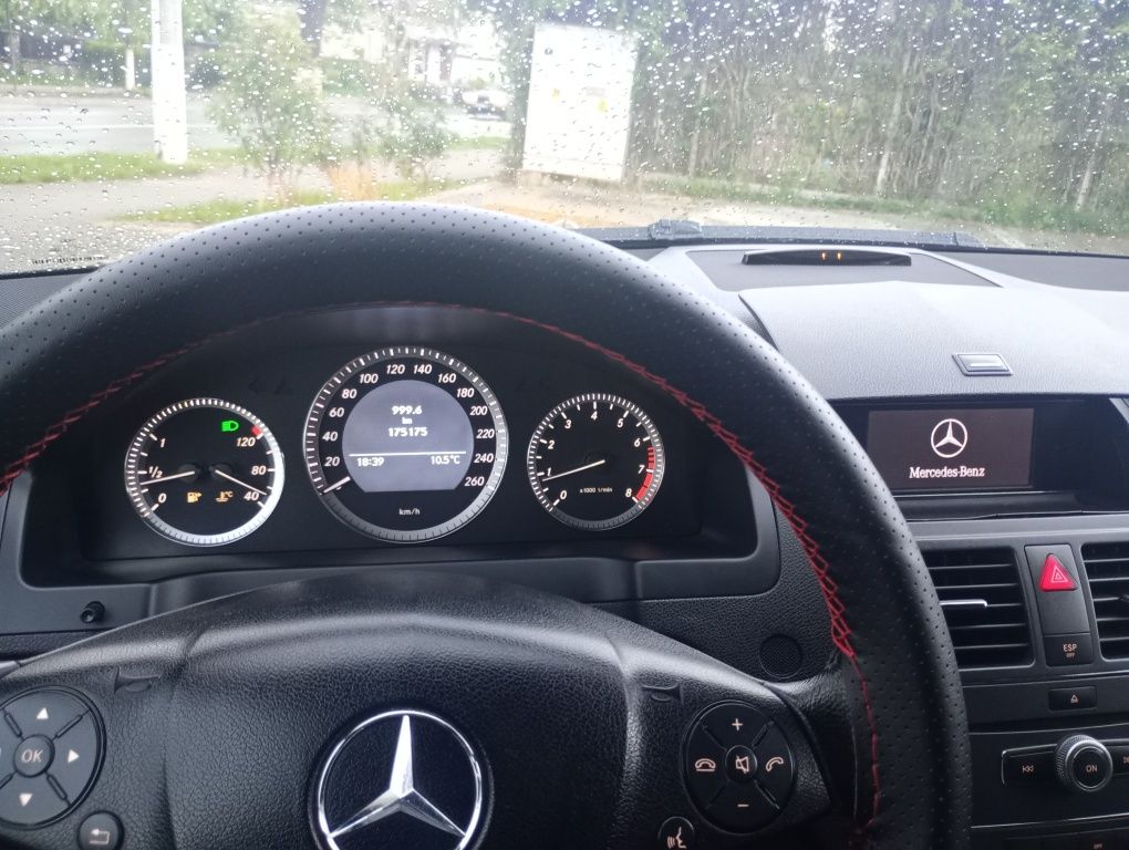 Mercedes  c 180 benzina  limited edition 2009