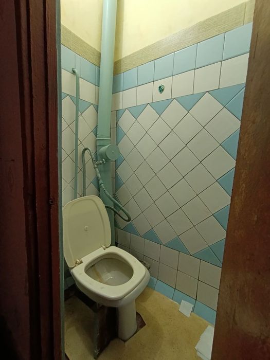 Продаётся 2 ком 10 мкр КАРВОН