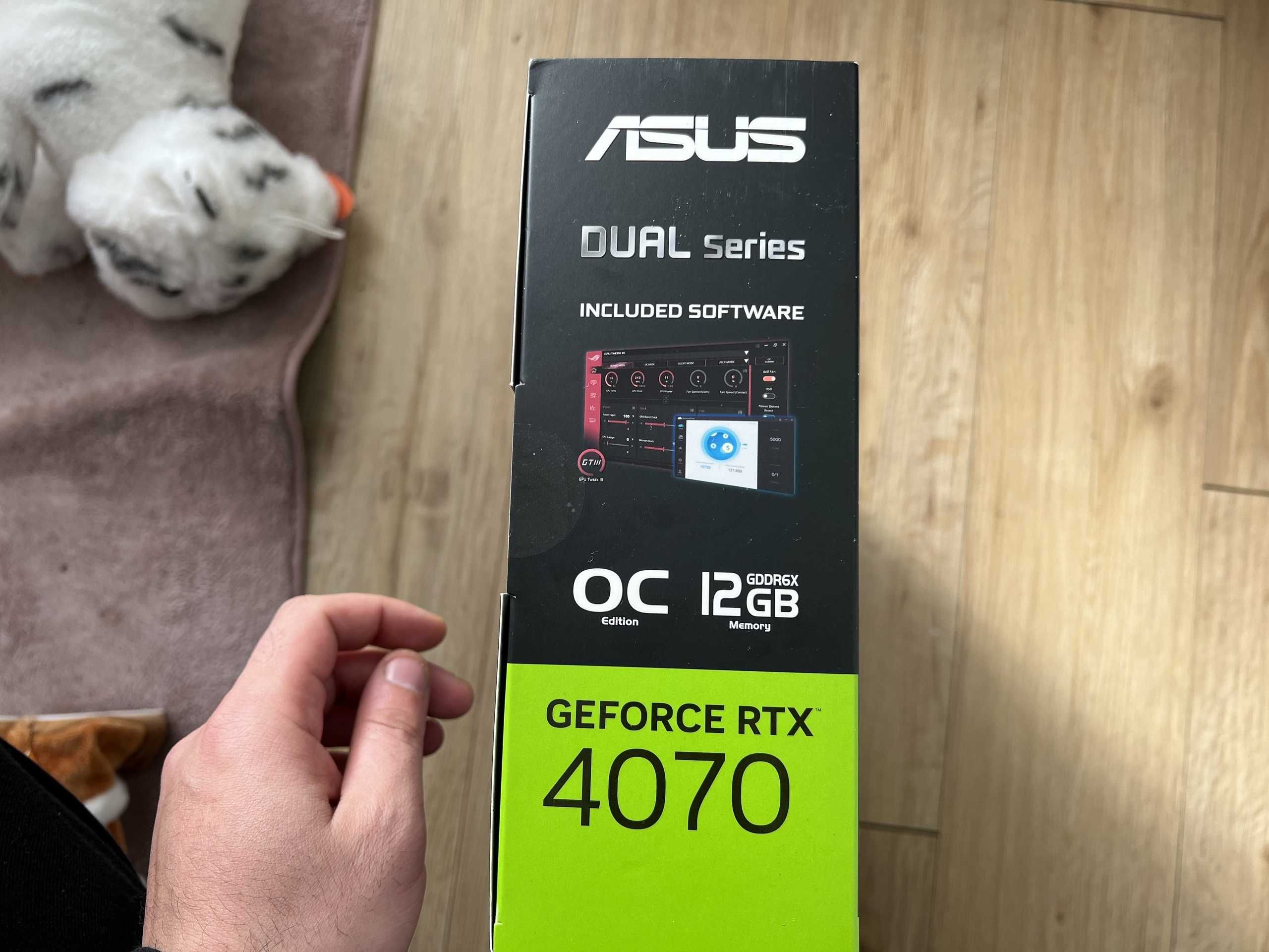 Продам новую rtx 4070 Asus 12gb