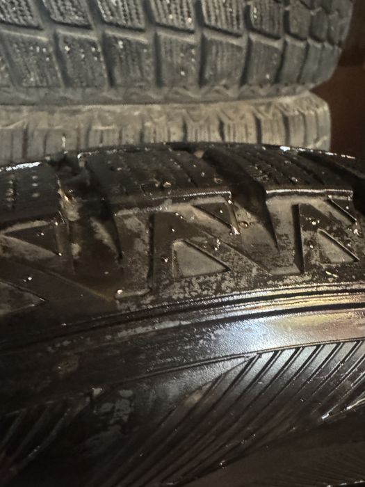 Автошины б/у 265/60 R18.