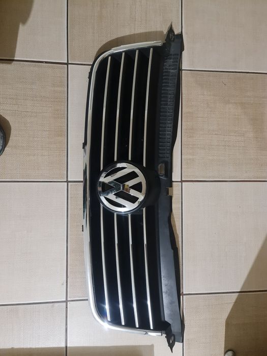 Masca grila vw passat b5 b5.5 2002 03 04 05