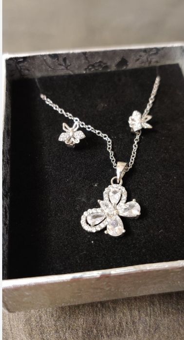 Set colier cu pandantiv fluture și cercei din argint