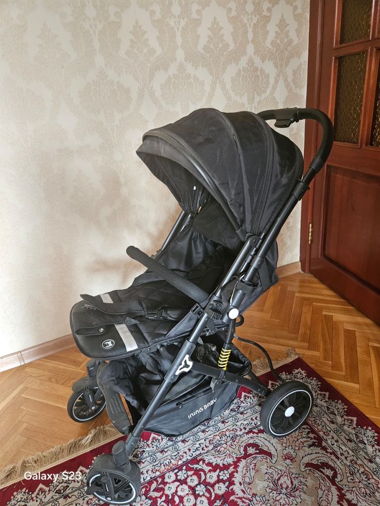 Коляска прогулочная