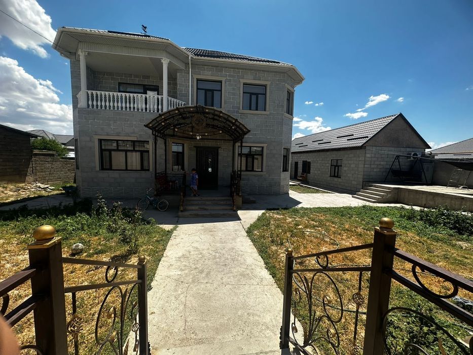 Продаётся дом 2этажа заддания