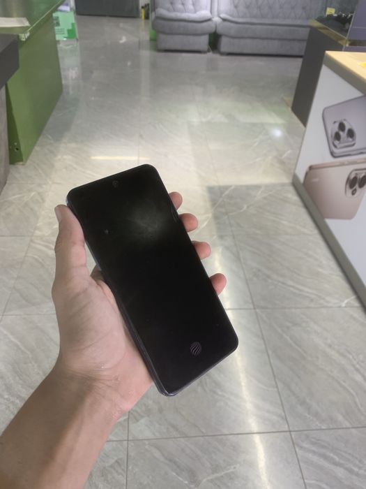 Vivo Y100 ideal holata