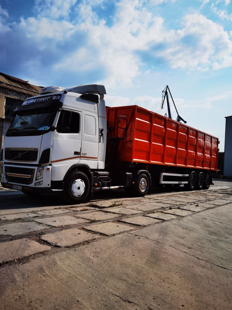 Se vinde ansamblu Volvo Fh13 +Semiremorca mega 
An fabricatie cap t
