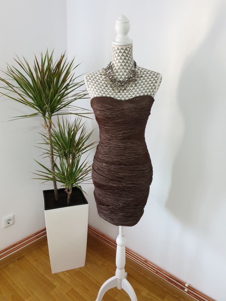 Rochie din material creponat