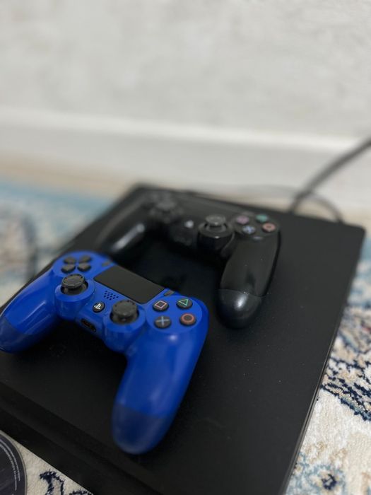 Плестейшн 4 джостик