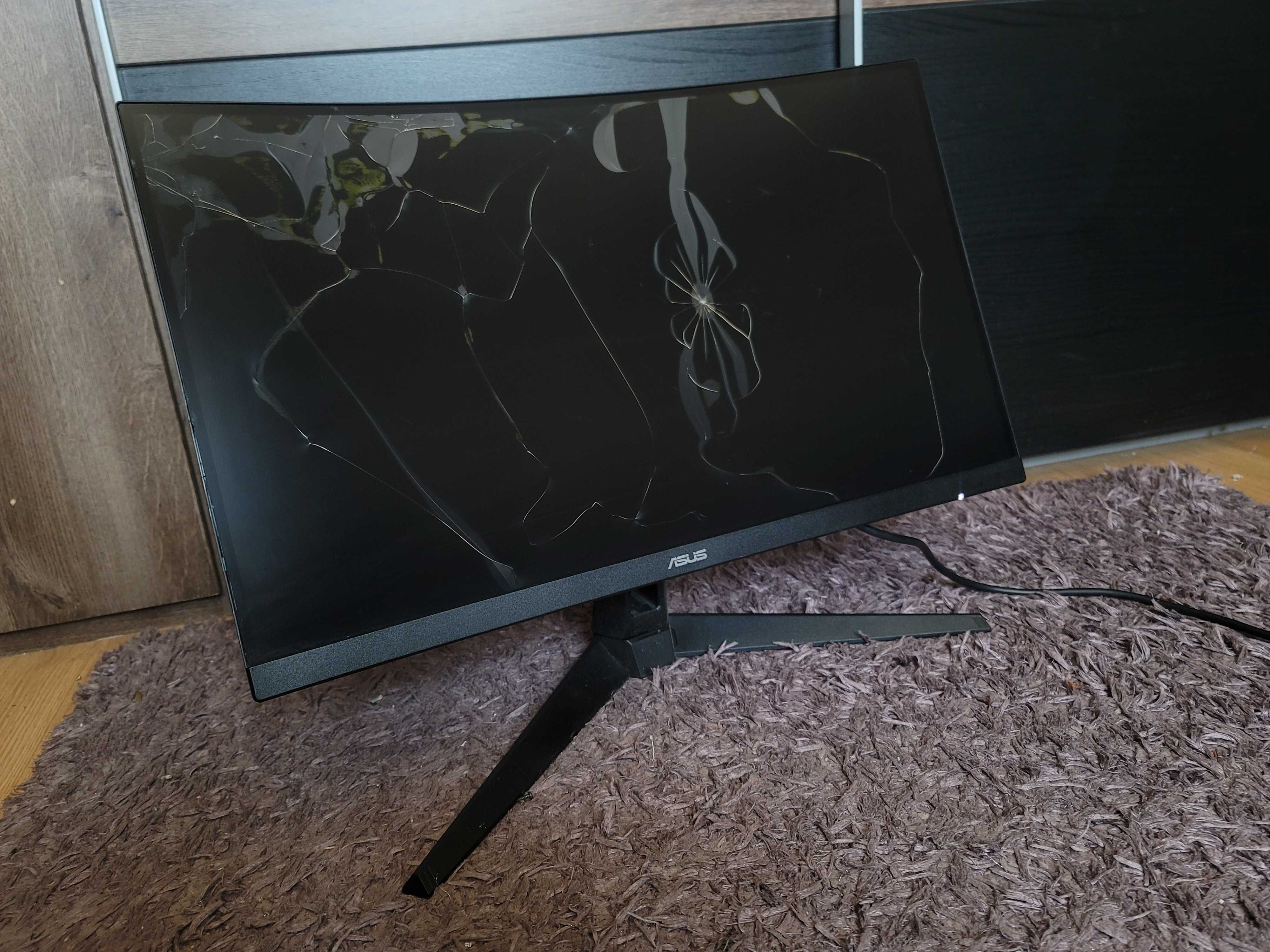 Monitor curbat ASUS VG27W spart