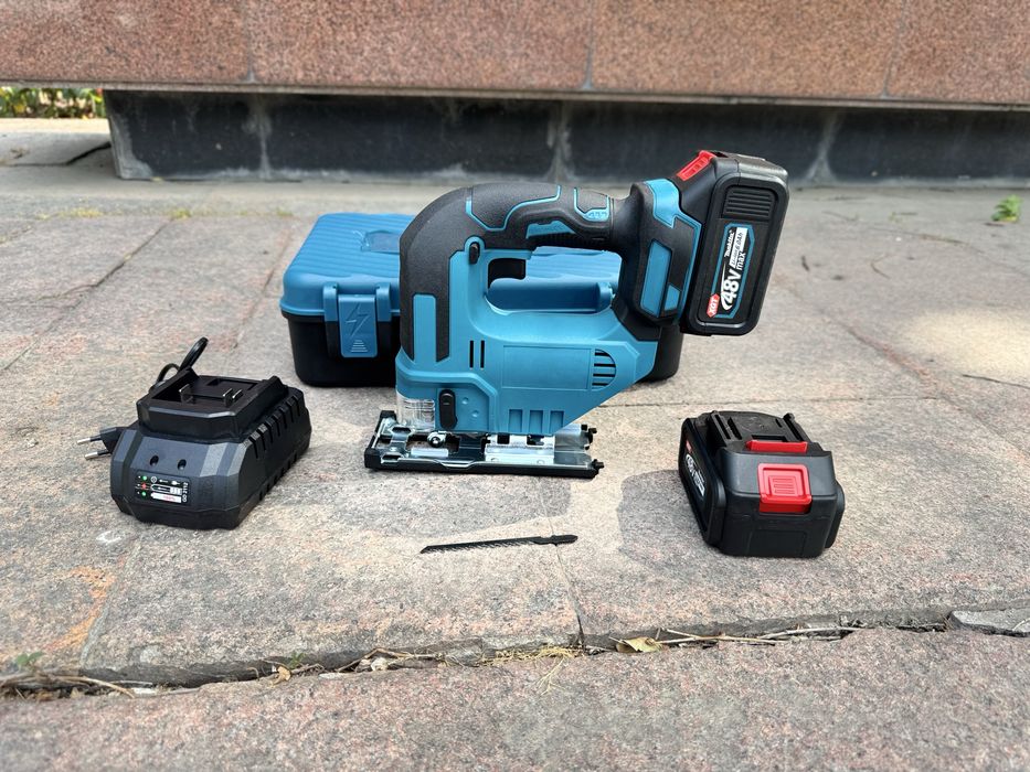 Аккумуляторный лобзик 21В