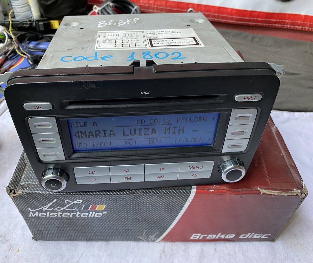 Radio CD/Aux/MP3 RCD 300 Volkswagen Touran, Golf 5, Jetta, Polo, Etc