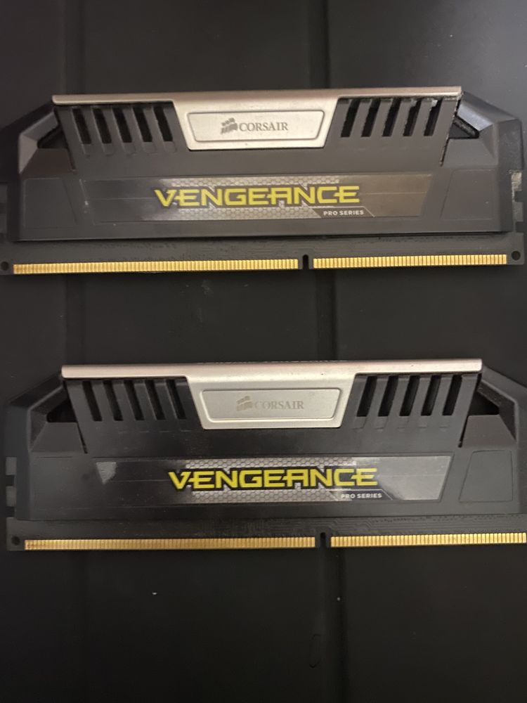 Vand rami Corsair Vengeance 8GB