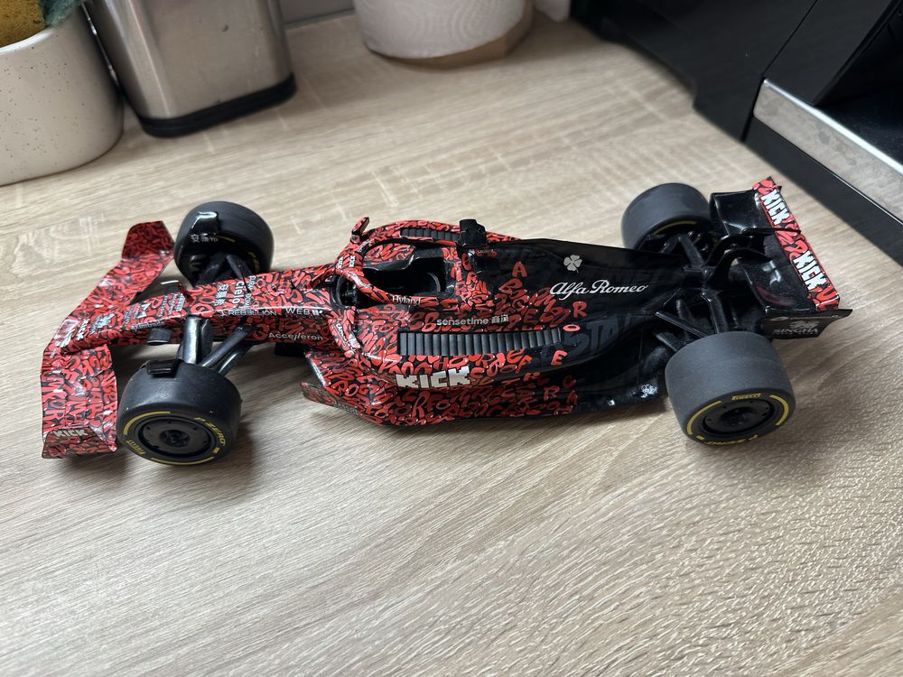 alfa romeo 1/18 solido f1 boogie art limited edition