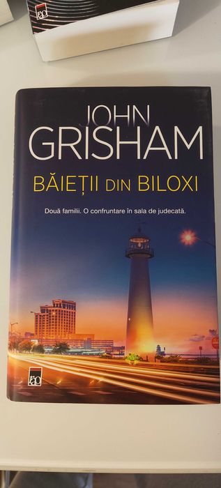 Colecție impresionantă de cărți John Grisham – stare excelentă!
