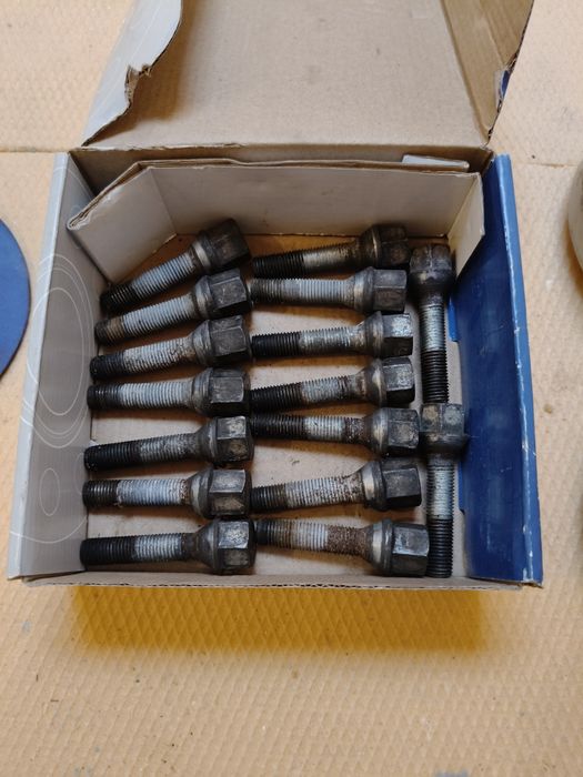 Distantiere pentru logan Sparco+prezoane