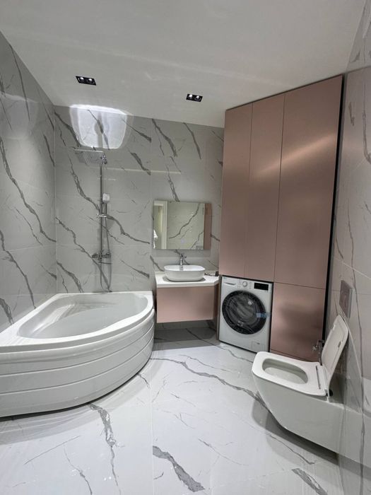 Сдаётся 4 комнатная на Циолковской