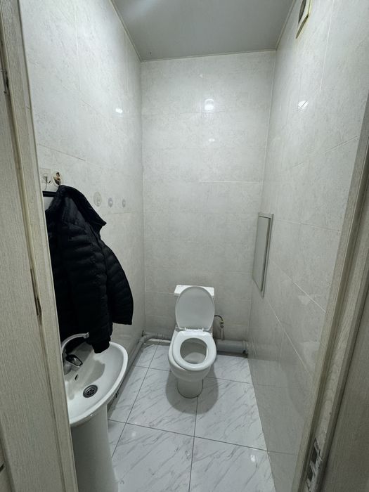 Olmos maxallasida 3 xonali kvartira srochno sotiladi 56.000$