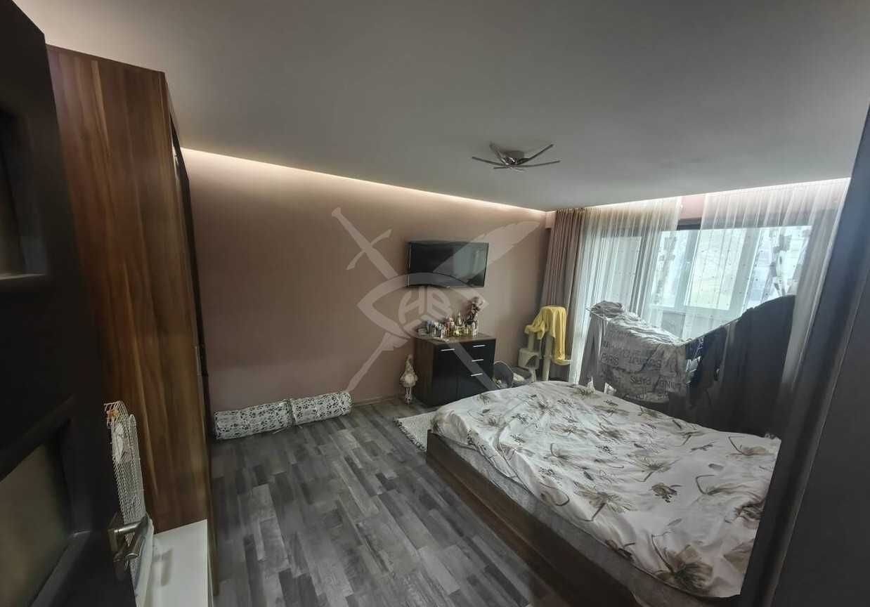 Продава се Двустаен апартамент в Средец - 64 кв.м за 1008 €/кв.м - Снимка #3