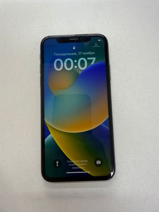 Продаеться IPhone X