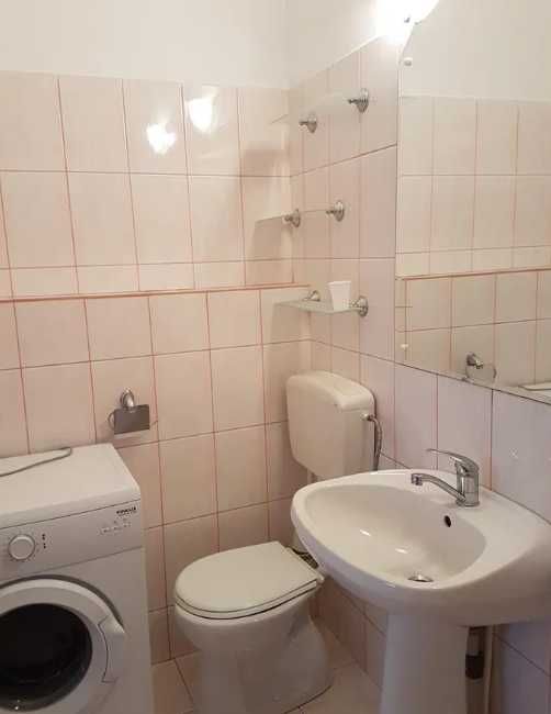 Дава се под наем Двустаен апартамент в Пловдив, Захарна фабрика - 65 кв.м за 234.6 € - Снимка #2