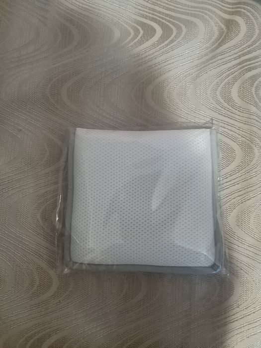 Продавам бебешка възглавница Theraline