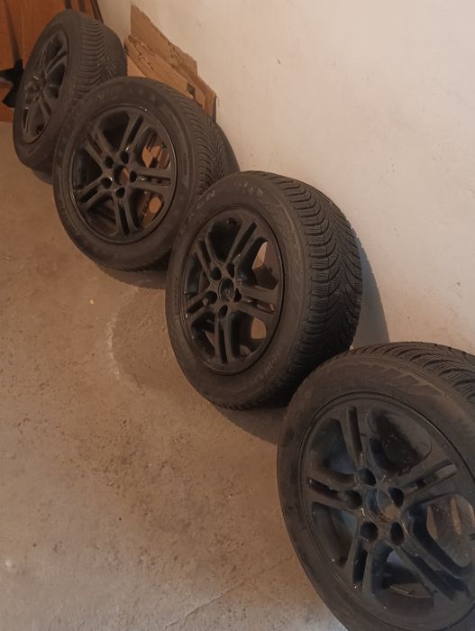 Джанти с зимни гуми Хонда