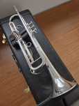 Vand trompeta Bb Yamaha Xeno 8335RGS, stare impecabila