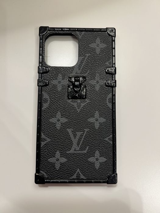 Калъфи за 13 pro max