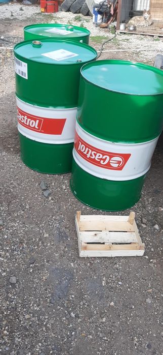 Продам бочки 200л.