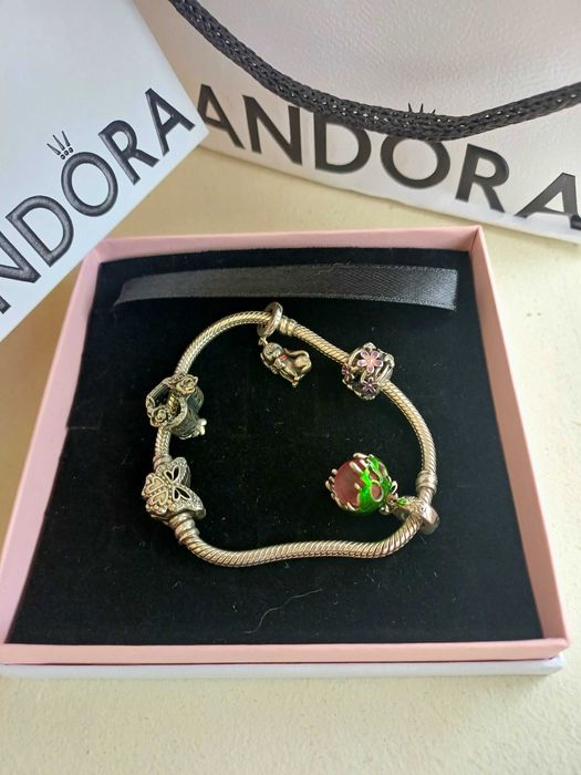 Brățară Pandora 18 + Charmuri