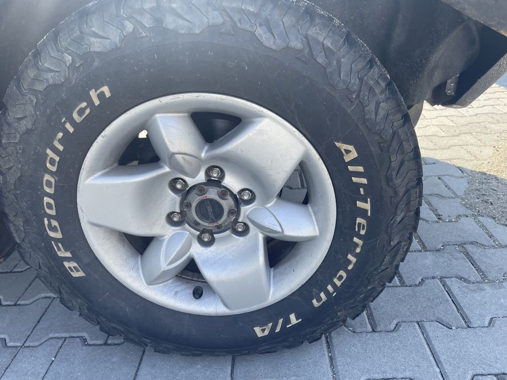BF Goodrich 235/70r16