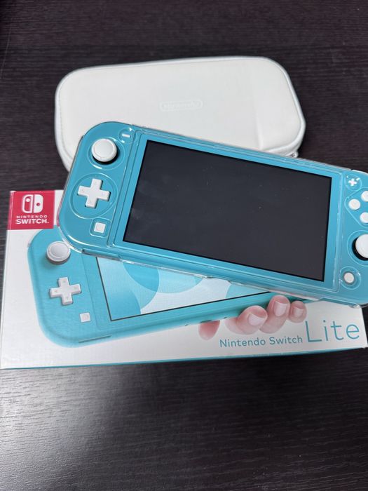 Vand nintendo switch lite ca nou