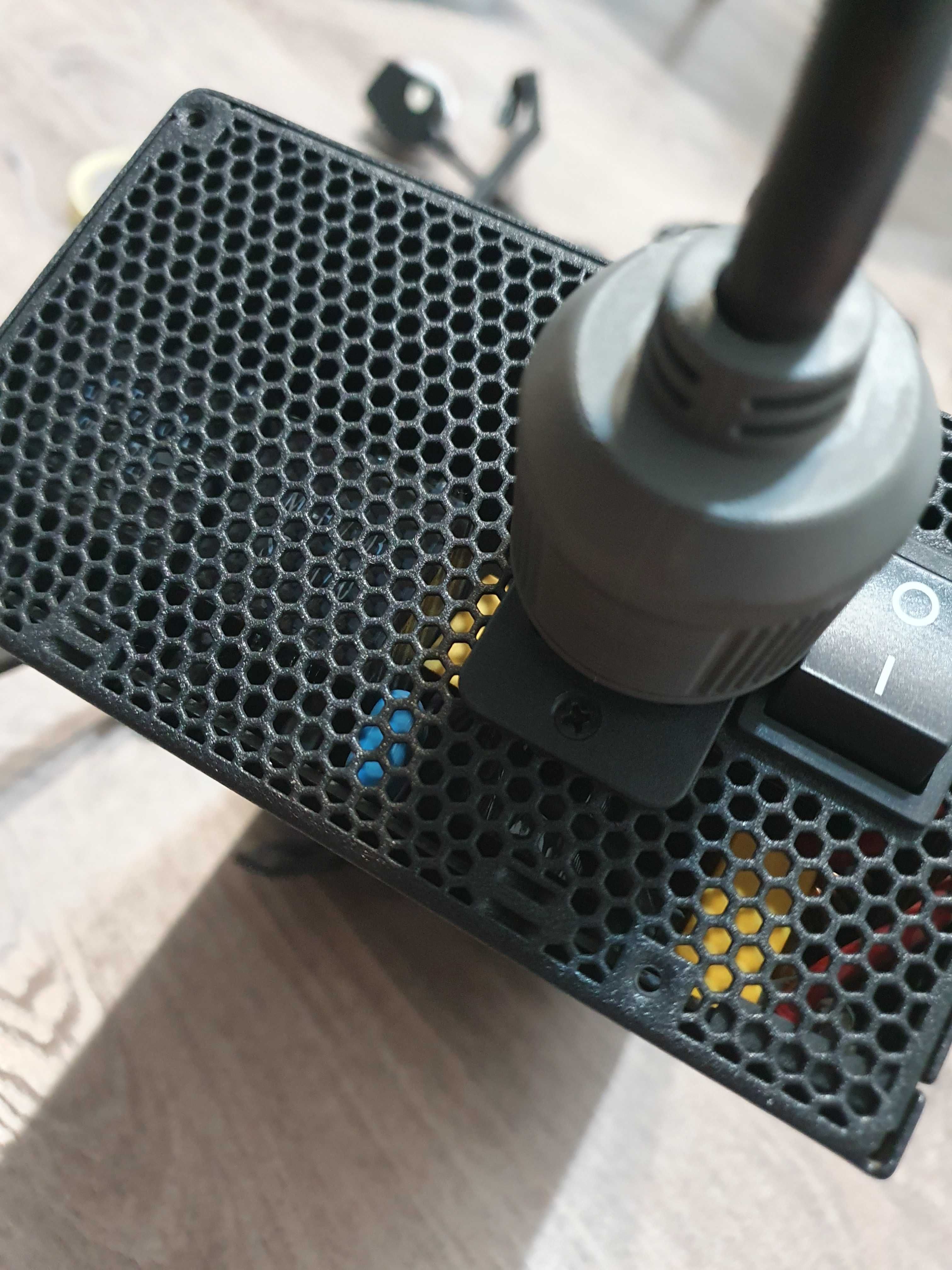 EVGA SuperNOVA 1600 P2 1600W 80 PLUS Platinum и 1  месец гаранция.