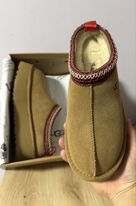 UGG Tazz Brown.