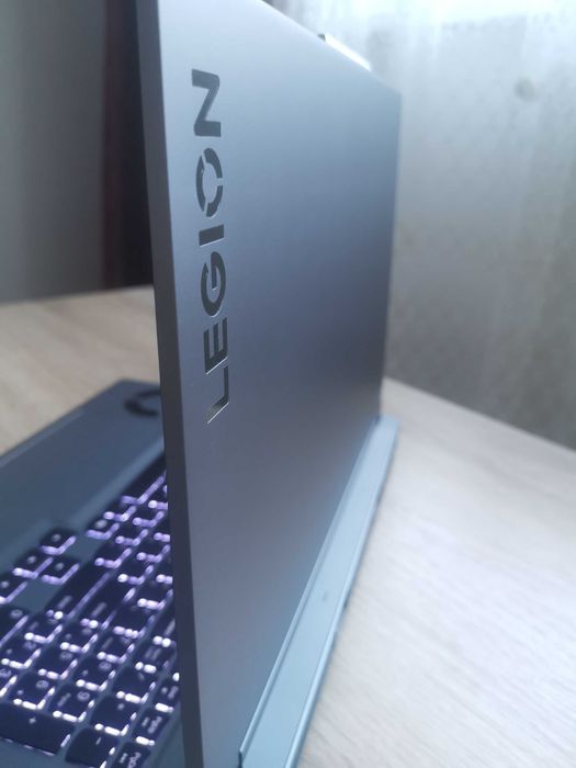 Laptop Gaming Lenovo Legion 5 16IRX9