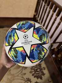 Оригинальный мяч UEFA 19 года