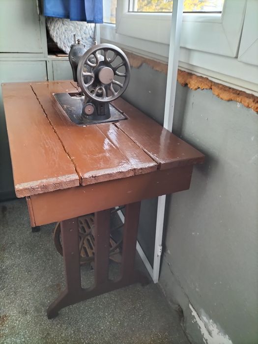 Mașina de cusut singer