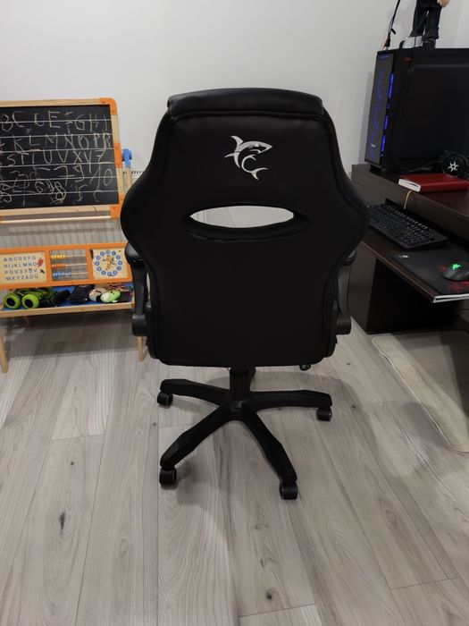 Scaun gaming shark white