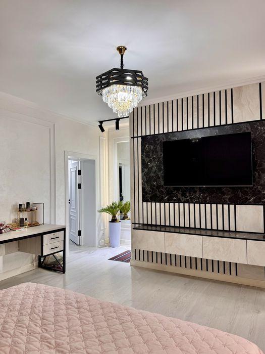 Люкс даражада таъмирланган 2 қаватли ховли Навоий шаҳрида сотилади