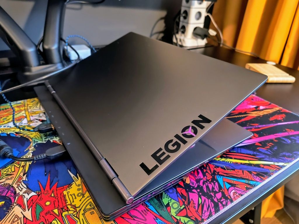 Laptop Gaming Lenovo Legion Y740, Intel i7-9750, Video RTX 2070, SSD