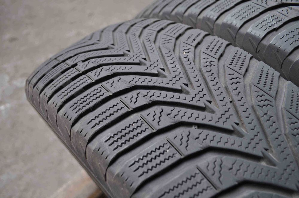 SET 2 Anvelope Iarna 205/60 R16 VREDESTEIN Snowtrac 5