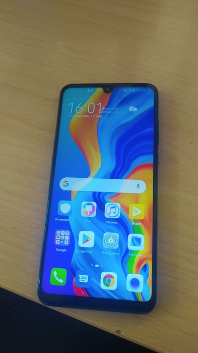 Телефон Huawei P30 lite