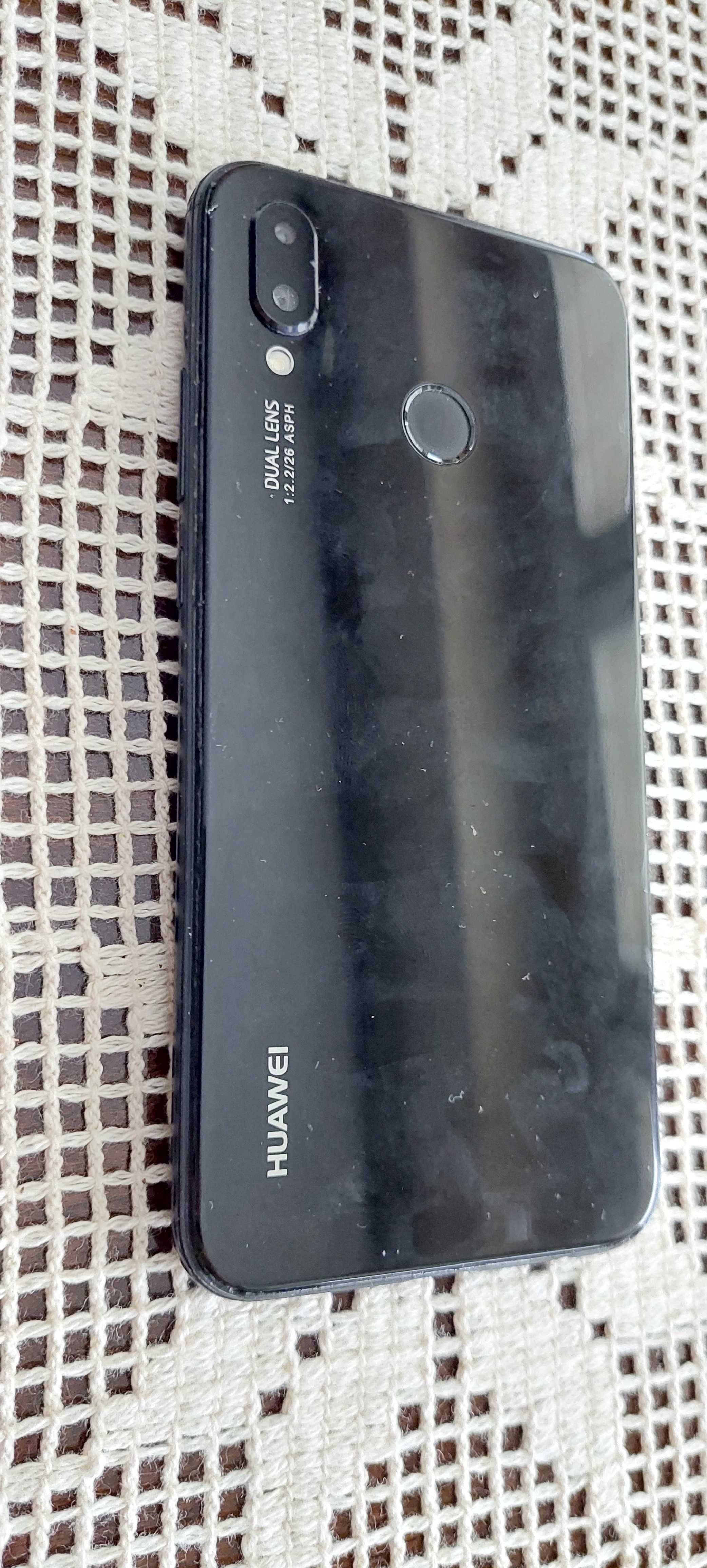 Смарт телефон Huawei P20 Lite