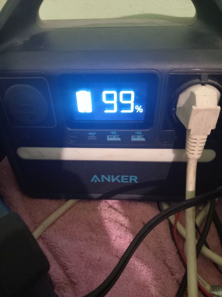 Anker 230v 200wh