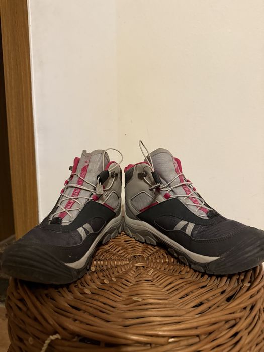 Ghete drumetie pentru femei