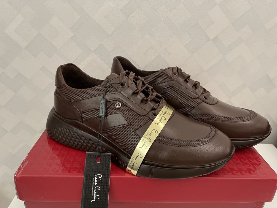 Кроссовки, кеды, мокасины, туфли Pierre Cardin