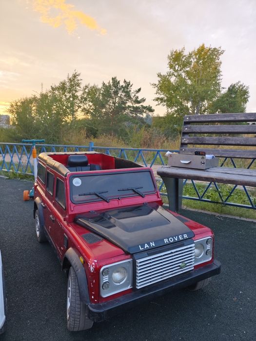 Продам Машинку Land Rover,СРОЧНО