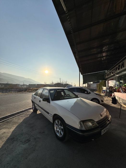 Opel omega a sotiladi