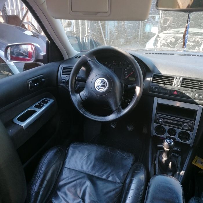 Dezmembrari  VW BORA (1J)  1998  > 2005 1.6 Benzina